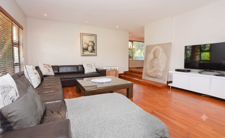 To Let 4 Bedroom Property for Rent in Sunset Beach Western Cape
